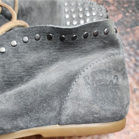 Blackstone FL58 Gray Suede Studded Chukka Boot - Picture 12 of 16